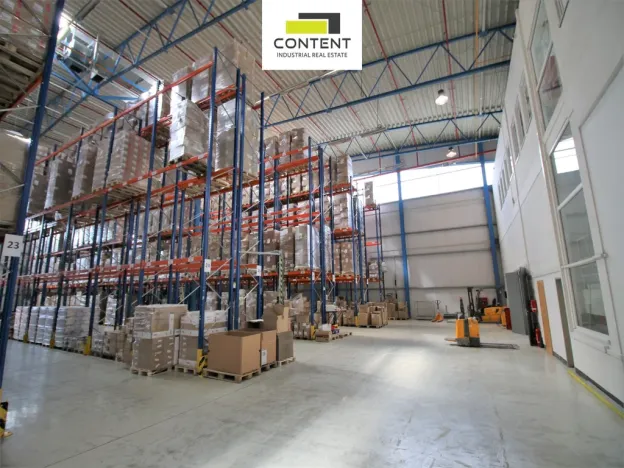 Pronájem výrobních prostor, Kněževes, Nad Kovárnou, 1931 m2