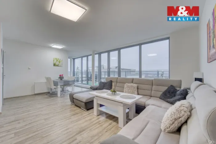 Prodej bytu 2+kk, Plzeň, Stehlíkova, 66 m2