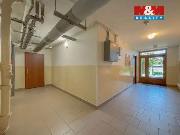 Pronájem bytu 2+kk, Litoměřice - Předměstí, Nezvalova, 48 m2
