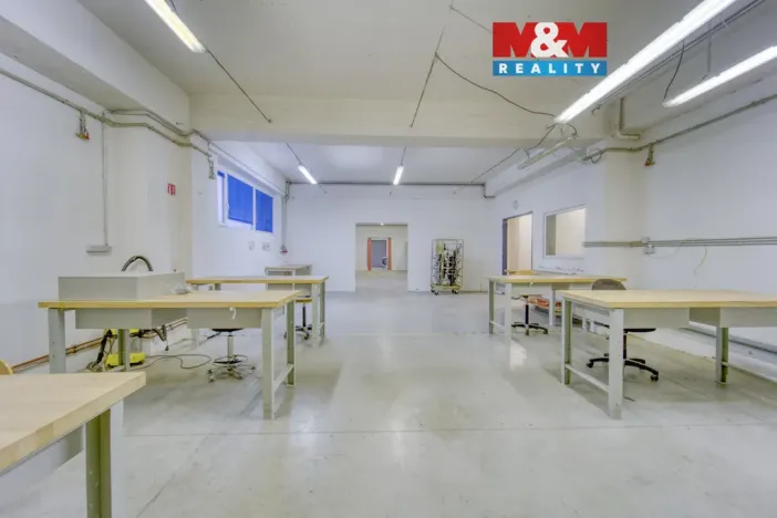 Pronájem výrobních prostor, Rokycany - Nové Město, Dukelská, 676 m2