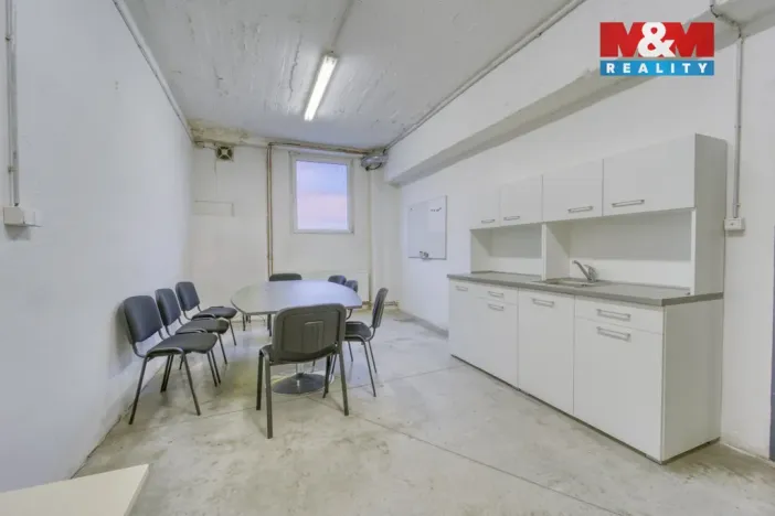 Pronájem výrobních prostor, Rokycany - Nové Město, Dukelská, 676 m2