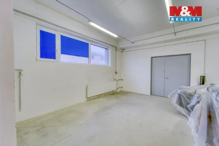 Pronájem výrobních prostor, Rokycany - Nové Město, Dukelská, 676 m2