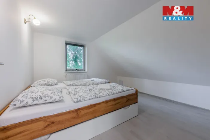 Prodej rodinného domu, Jindřichovice, 280 m2