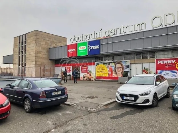 Pronájem obchodního prostoru, Praha - Bohnice, Lodžská, 280 m2