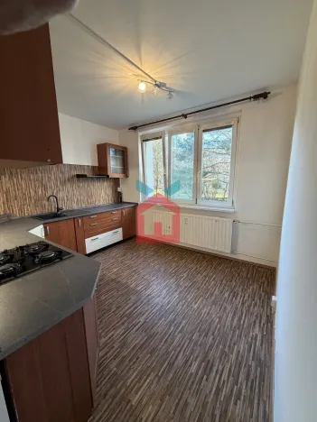 Prodej bytu 3+1, Karlovy Vary - Rybáře, Severní, 85 m2