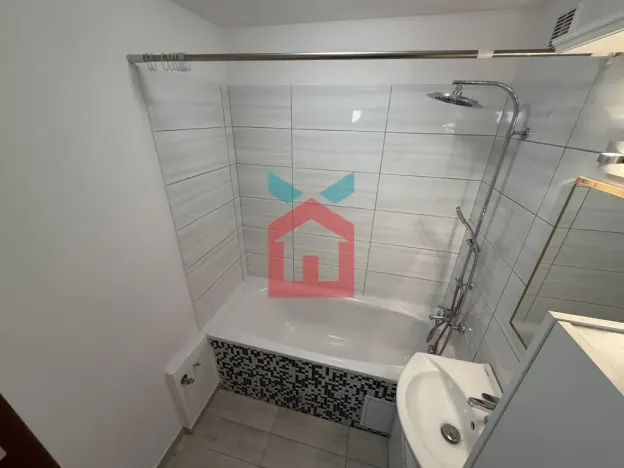 Prodej bytu 3+1, Karlovy Vary - Rybáře, Severní, 85 m2