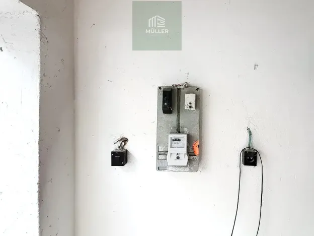 Pronájem garáže, Plzeň - Jižní Předměstí, Koperníkova, 16 m2