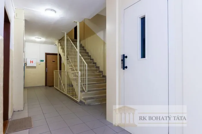 Prodej bytu 3+1, Praha - Černý Most, Trytova, 75 m2