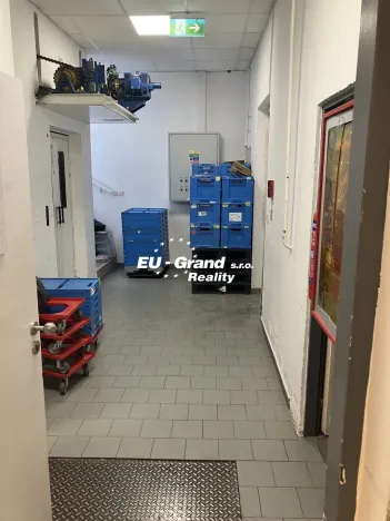 Pronájem obchodního prostoru, Varnsdorf, Kmochova, 450 m2