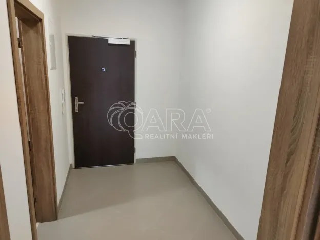 Pronájem bytu 1+kk, Praha - Letňany, Kadečkové, 38 m2