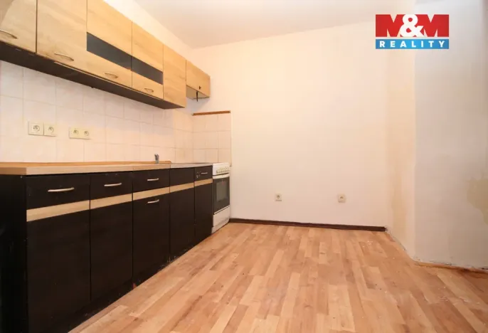 Pronájem bytu 2+kk, Pilníkov, Náměstí, 65 m2