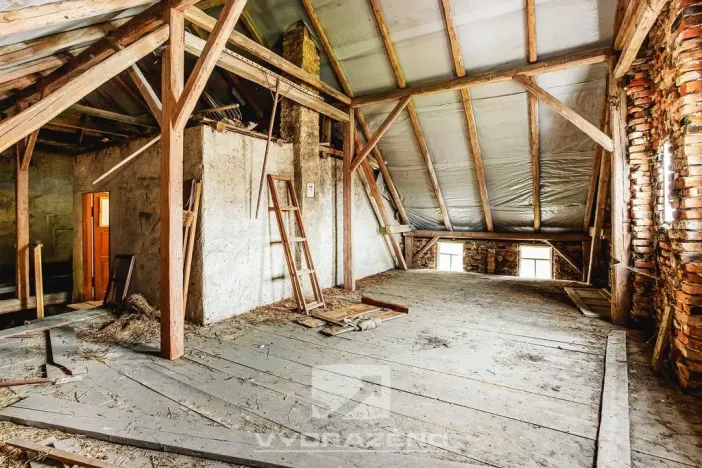 Prodej bytu 4+kk, Černov, 95 m2