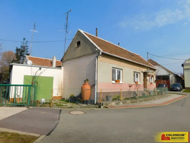 Prodej rodinného domu, Dobšice, 90 m2