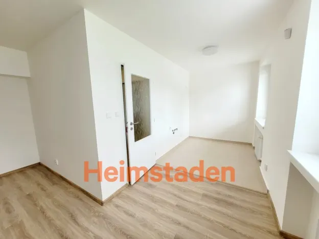 Pronájem bytu 2+kk, Havířov - Šumbark, U Nádraží, 37 m2