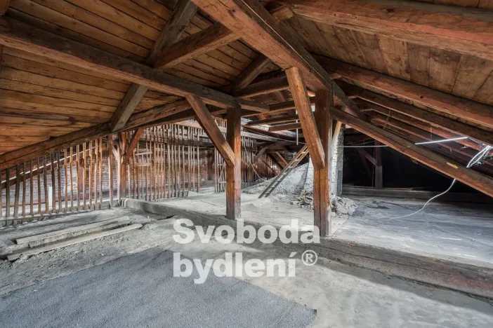 Prodej rodinného domu, Kostelec nad Černými lesy - Kostelec nad Černými Lesy, Pražská, 682 m2