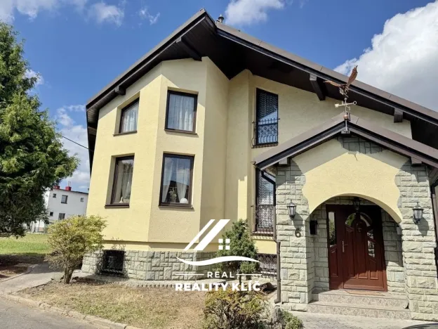 Pronájem atypického bytu, Hlučín, Kolejní, 95 m2