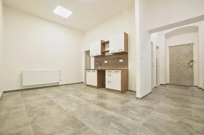 Pronájem kanceláře, Praha - Holešovice, Milady Horákové, 141 m2