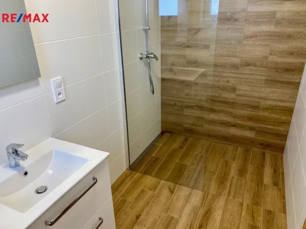 Pronájem rodinného domu, Mukařov - Srbín, Heřmánková, 127 m2