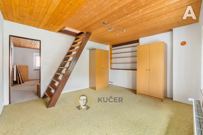 Prodej rodinného domu, Velká Chmelištná, 550 m2