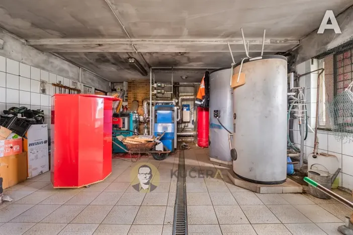 Prodej rodinného domu, Velká Chmelištná, 550 m2