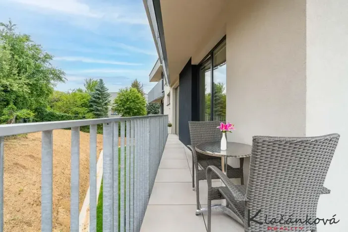 Pronájem bytu 1+kk, Zlín - Malenovice, Pod Hradem I, 32 m2