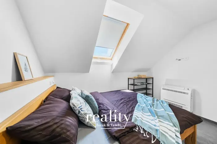 Prodej apartmánu, Perná, 205 m2