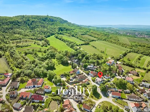 Prodej apartmánu, Perná, 205 m2