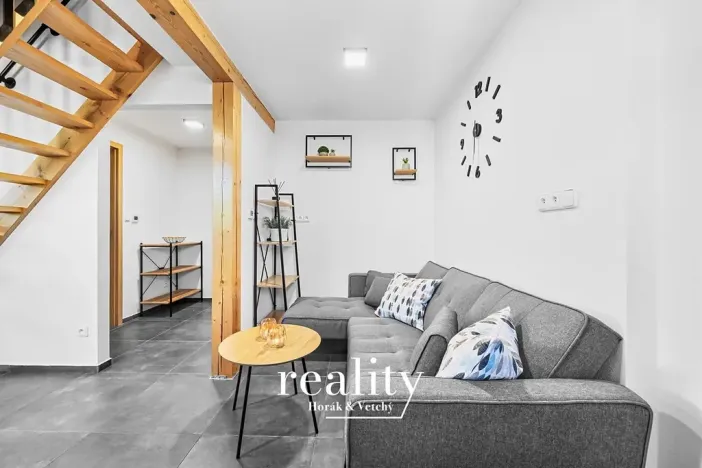 Prodej vícegeneračního domu, Perná, 205 m2