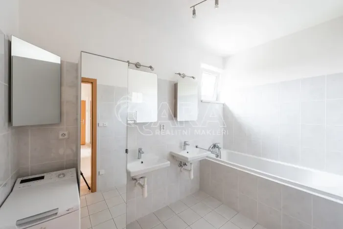 Pronájem bytu 3+kk, Horoměřice, K Vodárně, 75 m2
