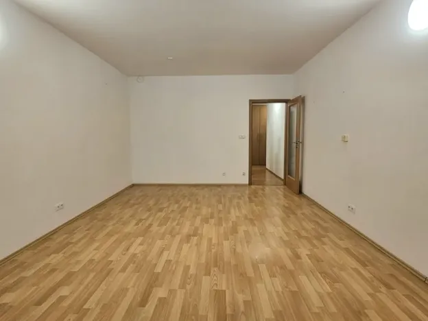 Pronájem bytu 1+kk, Praha - Břevnov, 8. listopadu, 41 m2