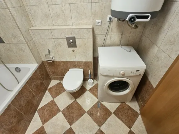 Pronájem bytu 1+kk, Praha - Břevnov, 8. listopadu, 41 m2