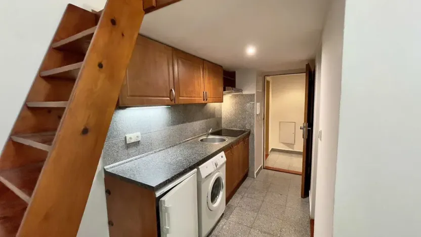 Pronájem bytu 1+kk, Praha - Vysočany, Freyova, 17 m2