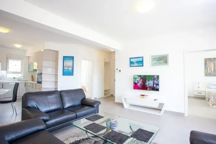 Prodej bytu 3+kk, Promajna, Chorvatsko, 77 m2