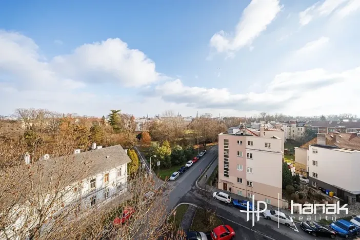 Pronájem kanceláře, Olomouc, Karolíny Světlé, 130 m2