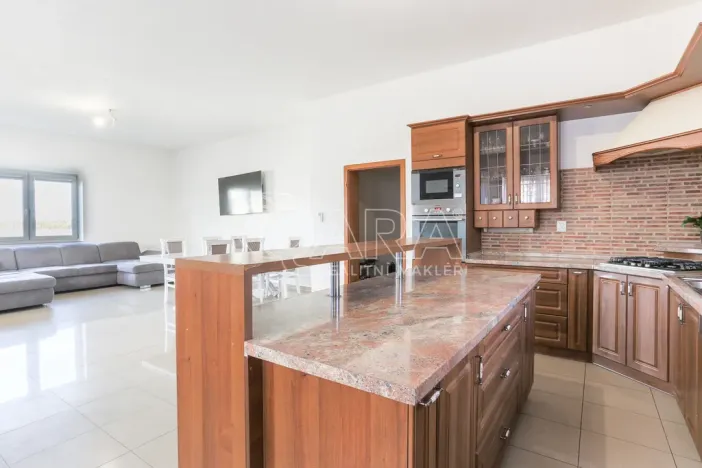 Prodej rodinného domu, Jesenice, Papoušková, 695 m2