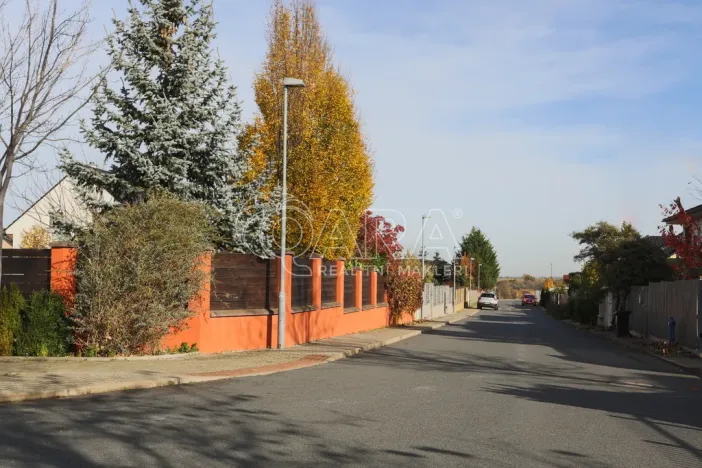 Prodej rodinného domu, Jesenice, Papoušková, 695 m2