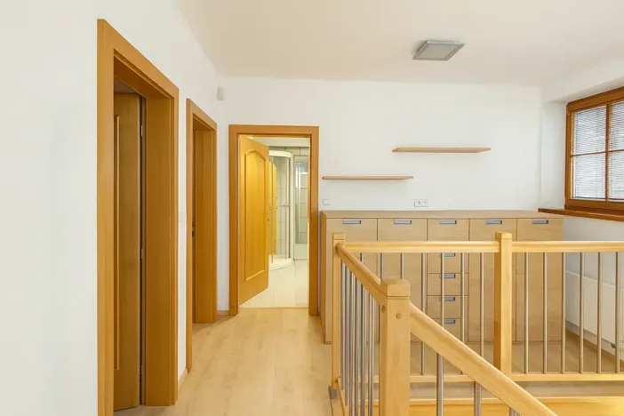 Pronájem rodinného domu, Praha, 145 m2