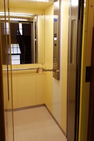 Pronájem bytu 2+1, Praha - Nusle, U gymnázia, 65 m2