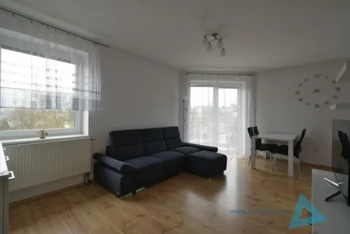 Pronájem bytu 4+1, Nová Paka, P. Bezruče, 87 m2