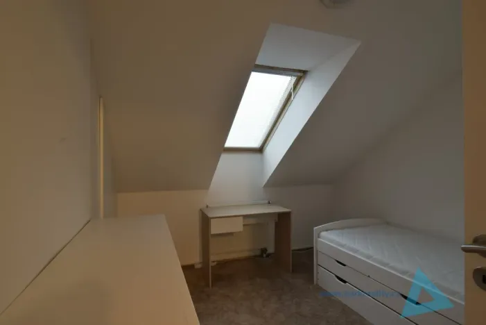 Pronájem bytu 4+1, Nová Paka, P. Bezruče, 87 m2