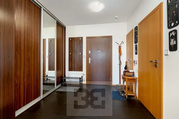 Prodej bytu 6+kk a větší, Průhonice, Uhříněveská, 264 m2