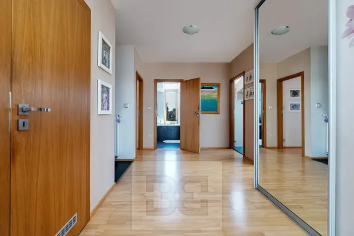 Prodej bytu 4+kk, Průhonice, Uhříněveská, 135 m2