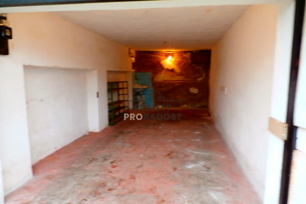 Pronájem garáže, Znojmo, Palliardiho, 18 m2