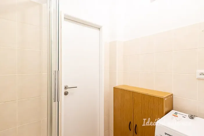 Pronájem bytu 1+1, Praha - Strašnice, Křenická, 35 m2