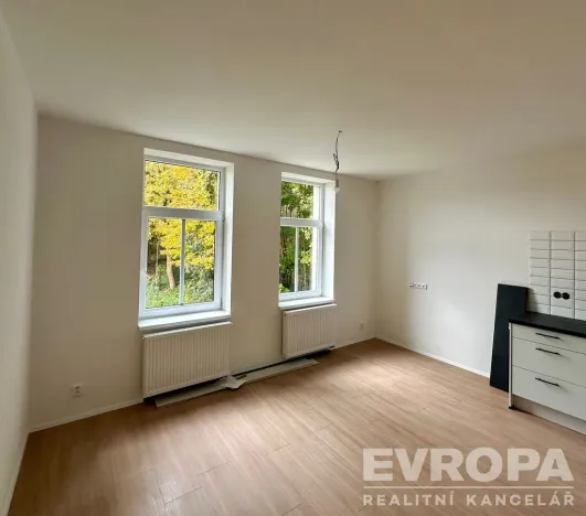 Pronájem bytu 1+kk, Jablonec nad Nisou, U Jeslí, 29 m2