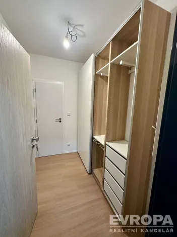 Pronájem bytu 1+kk, Jablonec nad Nisou, U Jeslí, 29 m2