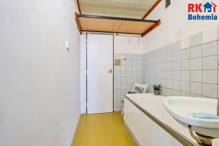 Pronájem bytu 3+1, Praha - Kobylisy, Šiškova, 68 m2