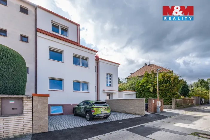 Prodej bytu 4+1, Praha - Ruzyně, Duchcovská, 80 m2