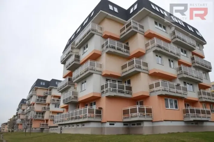 Pronájem garážového stání, Olomouc - Nové Sady, Handkeho, 12 m2