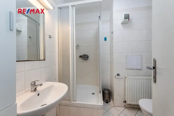 Pronájem bytu 1+kk, Praha - Suchdol, Internacionální, 41 m2